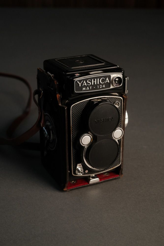 Yashica Mat 124