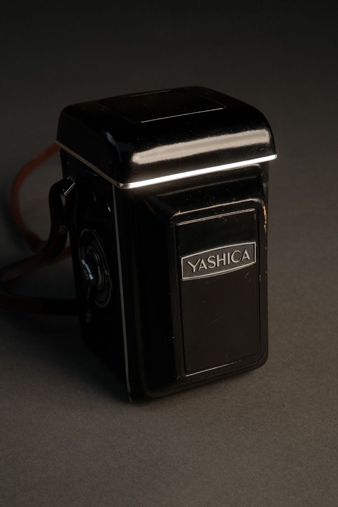 Yashica Mat 124