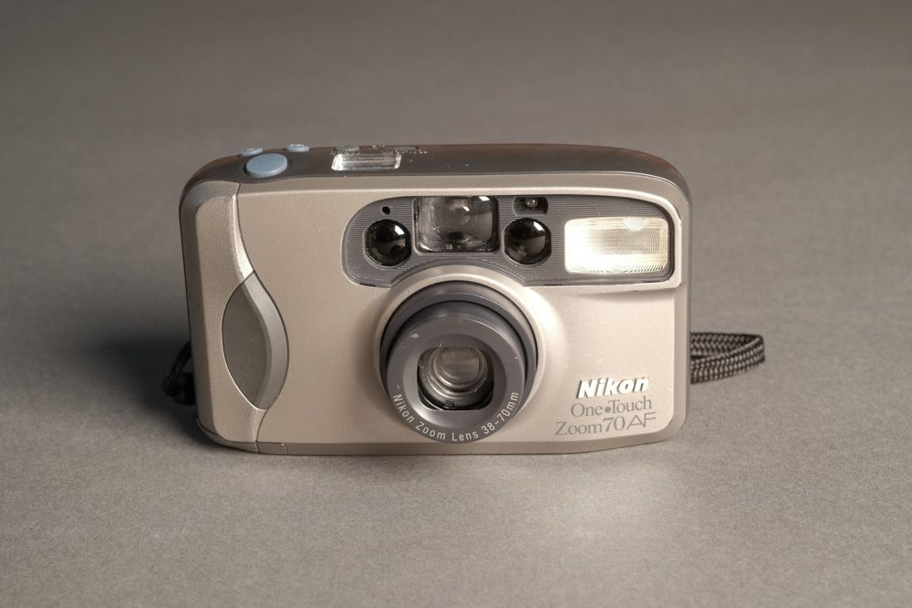 Nikon One-Touch Zoom 70 AF